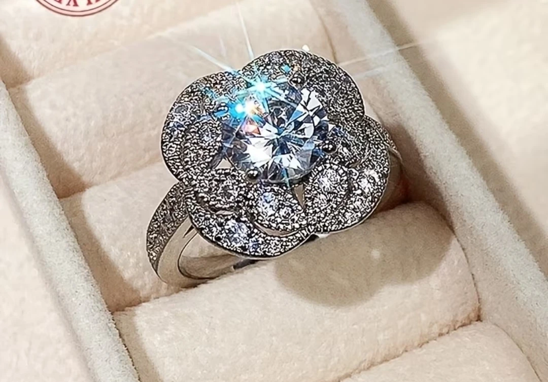 Silver-Tone Flower Shape Ring