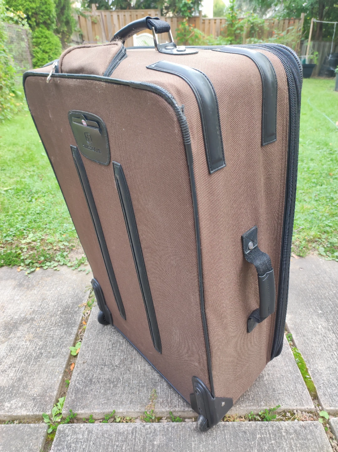 SwissGear Brown Travel Suitcase - photo 3