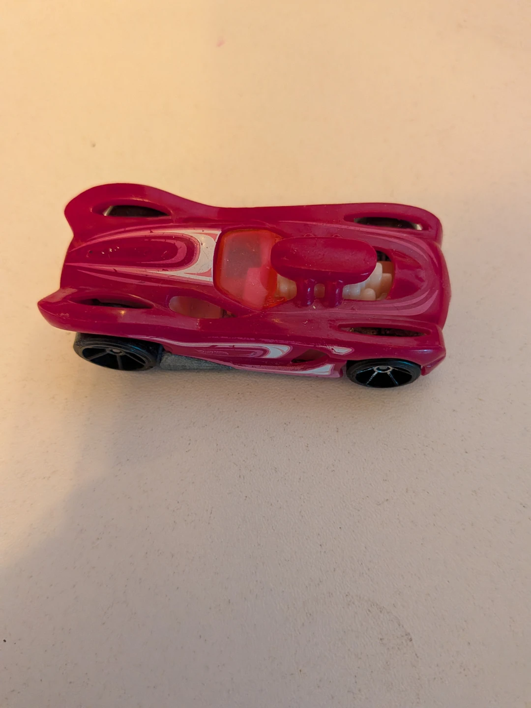 Hot Wheels 16 Angels Die-cast Car