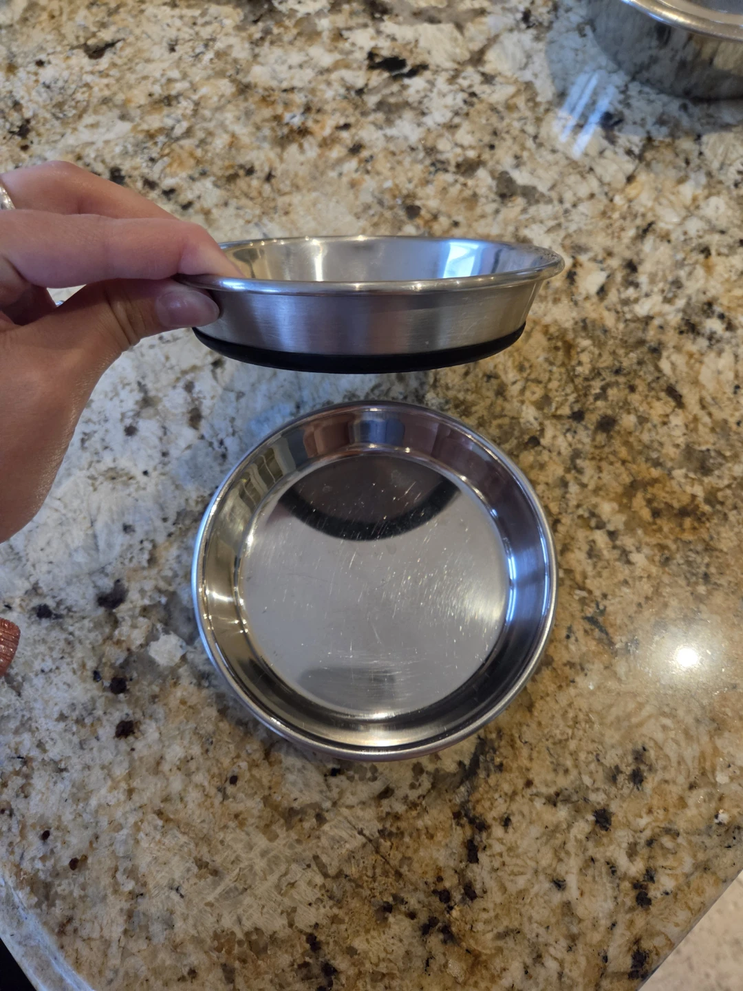 Variety of stainless steel pet bowls (x7) - photo 3