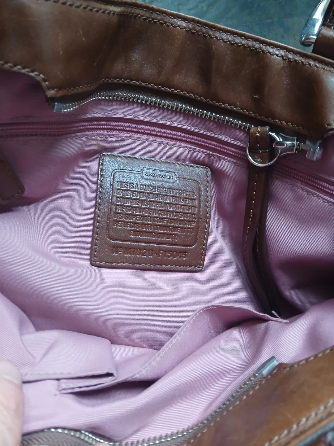 Coach leather shoulder bag - photo 3