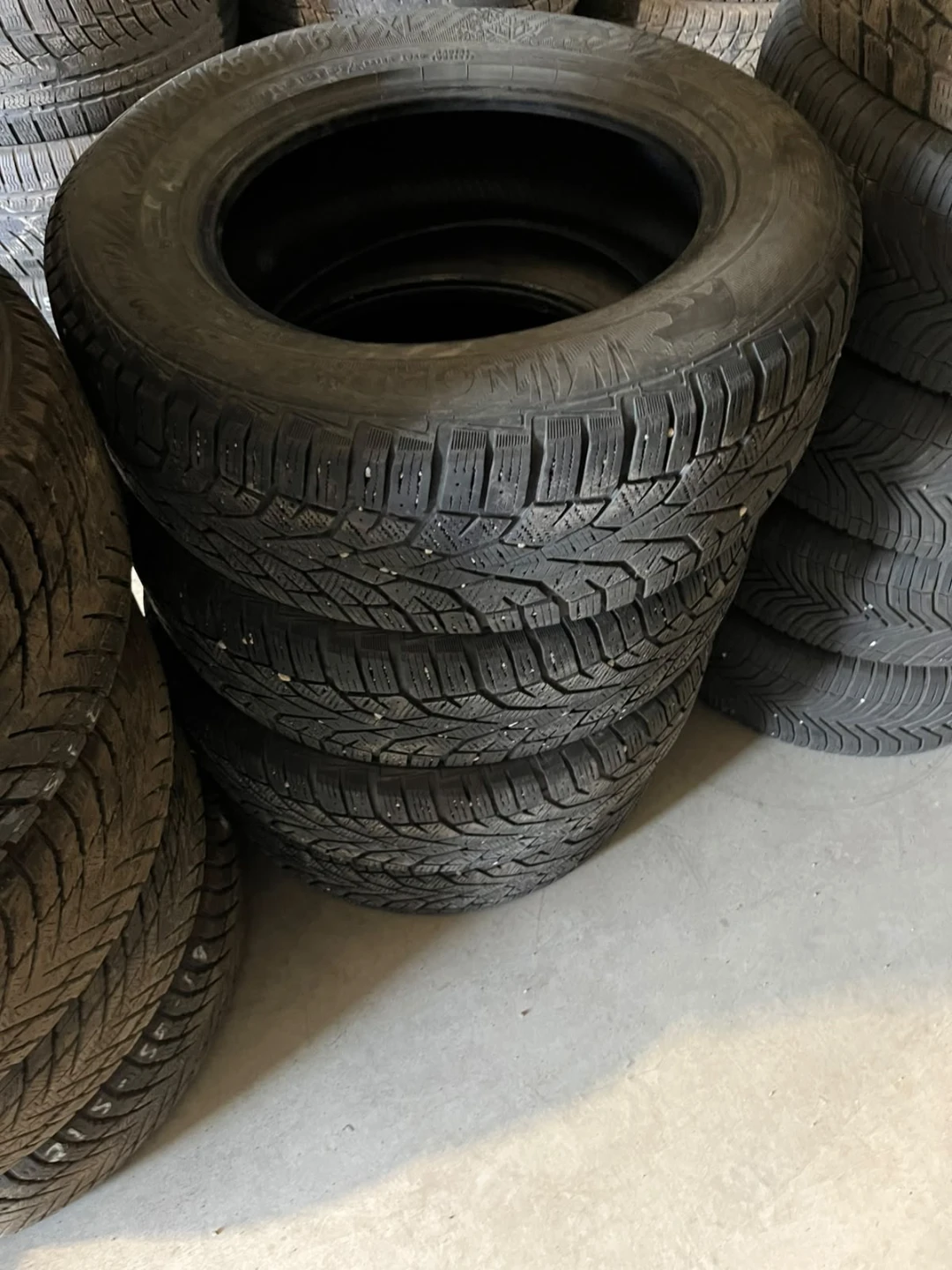215/65R16 Gislaved Nord Frost Winter