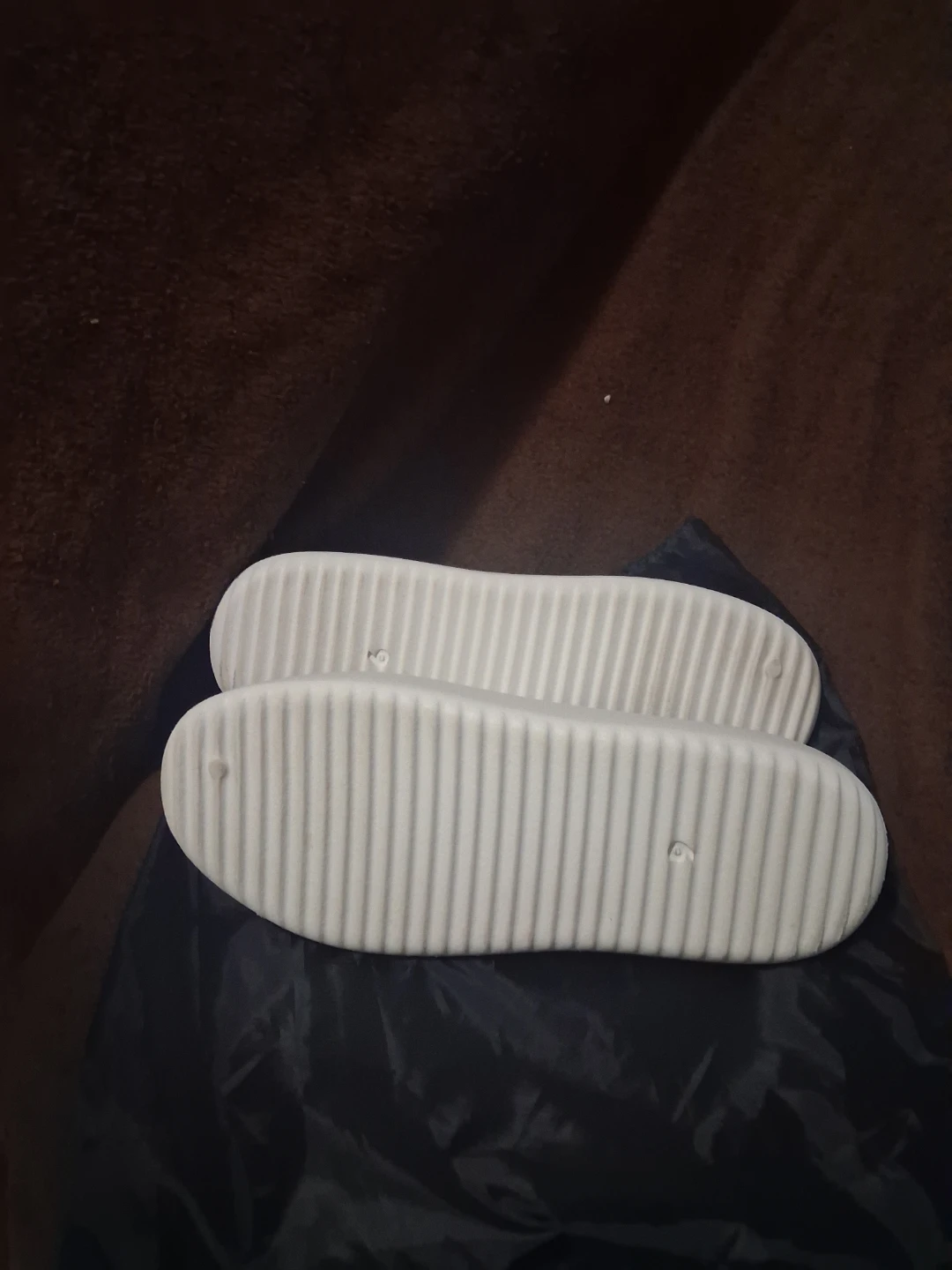 Yeezy sl-01 white size 9 - photo 4