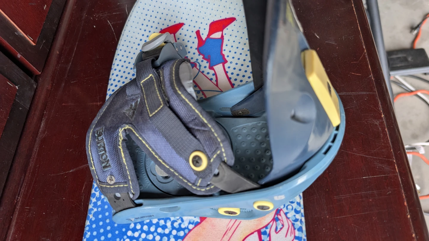 Burton BL3 Snowboard with Bindings - photo 5