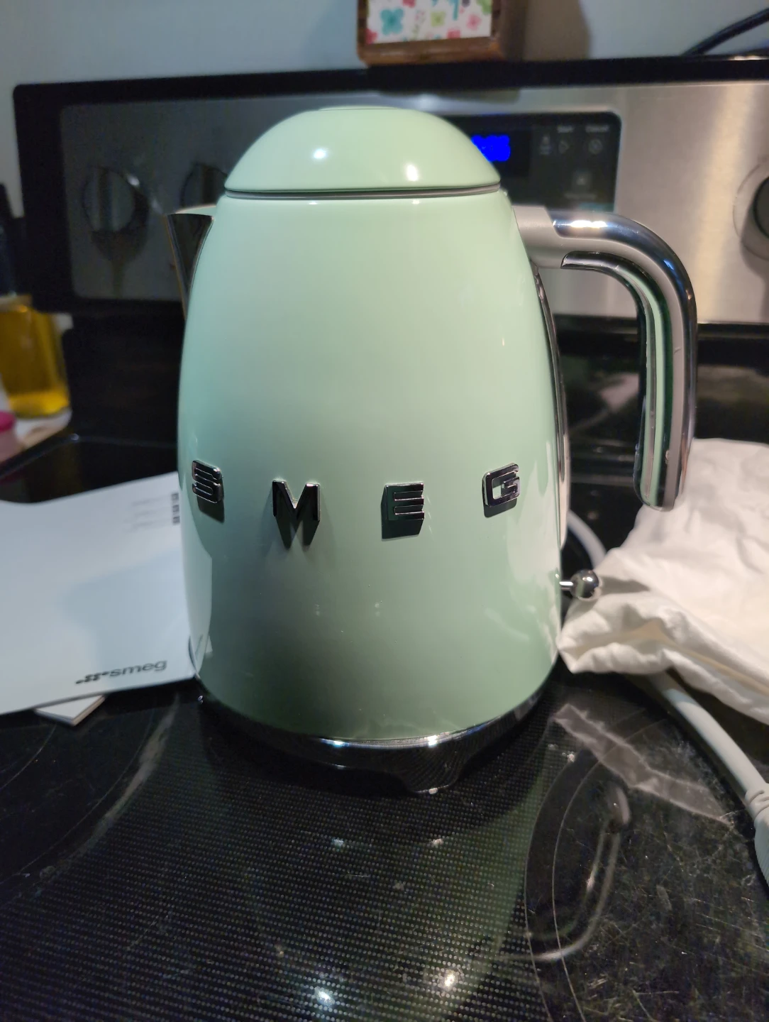 Smeg Retro 50s Pastel Green Electric Kettle