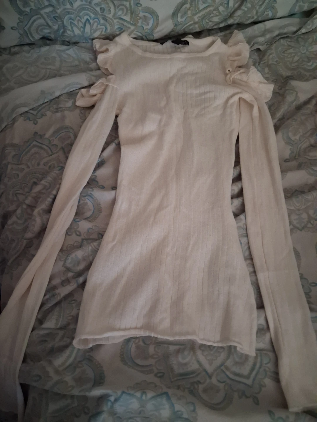 derek heart white long sleeve top