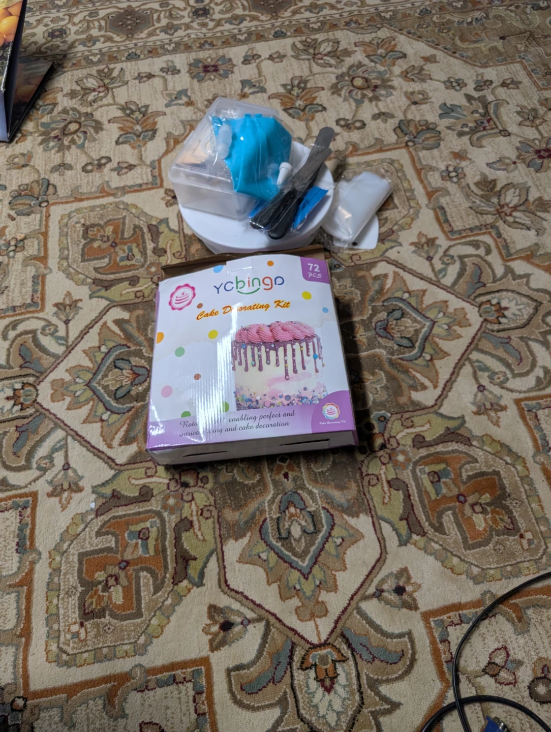 Ycbingo 72-Piece Cake Decorating Kit