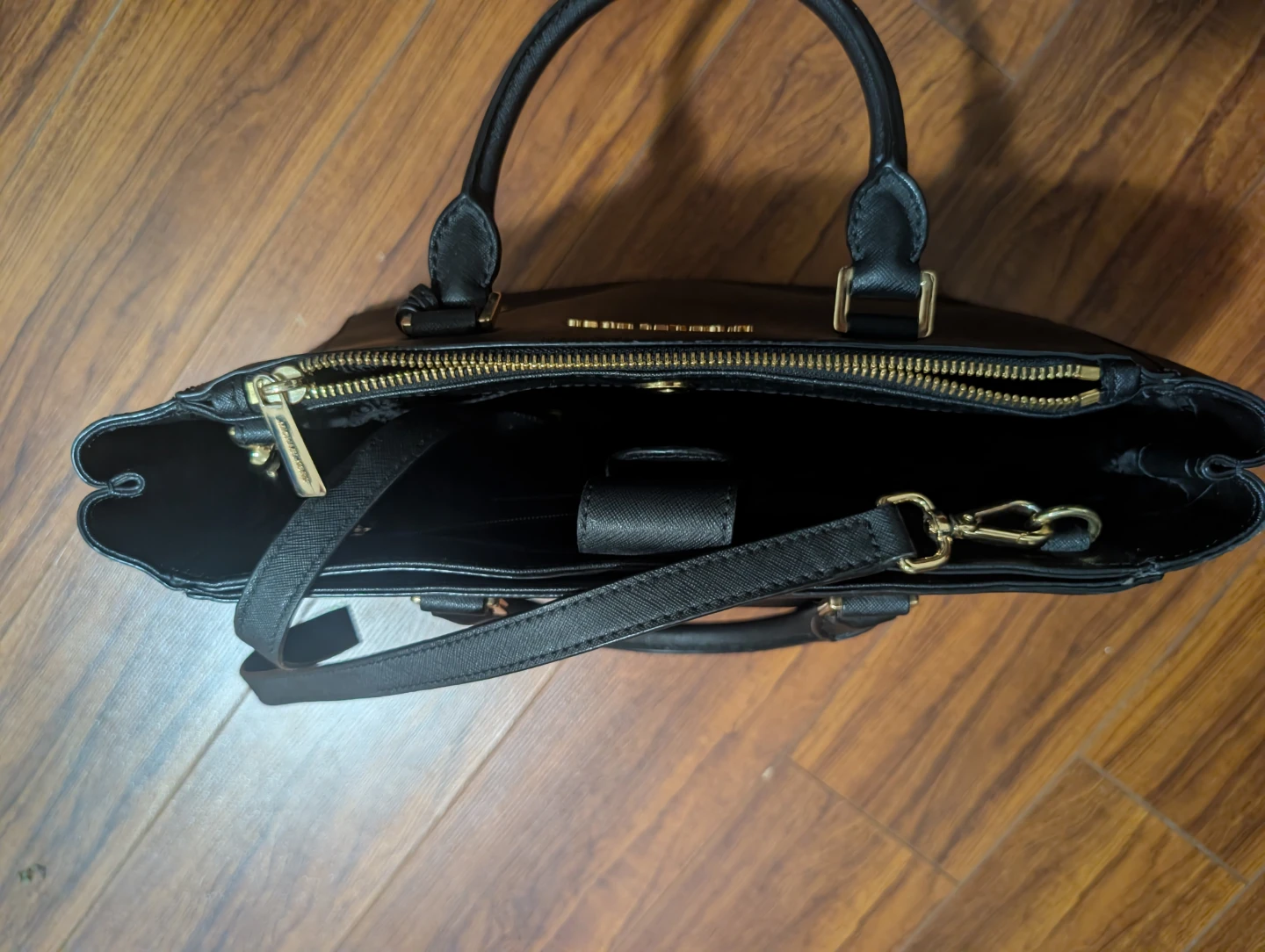 Michael Kors Black Purse - photo 4