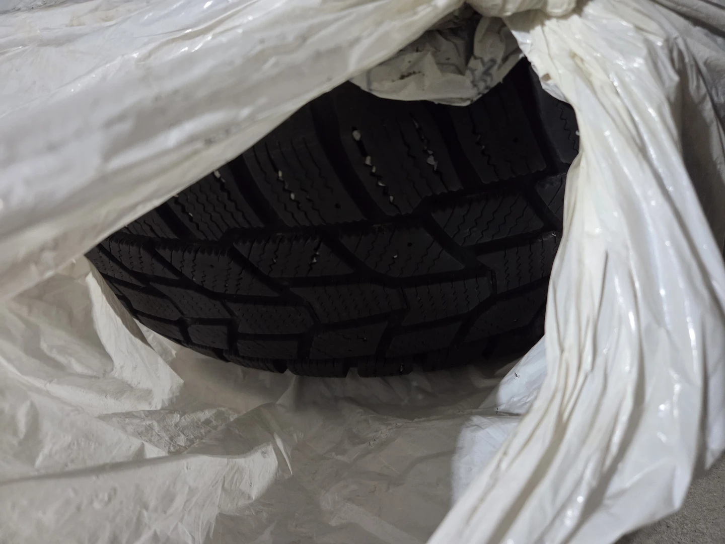 2 Cooper Winter Tires W/Rims 235/70/R16 - photo 3