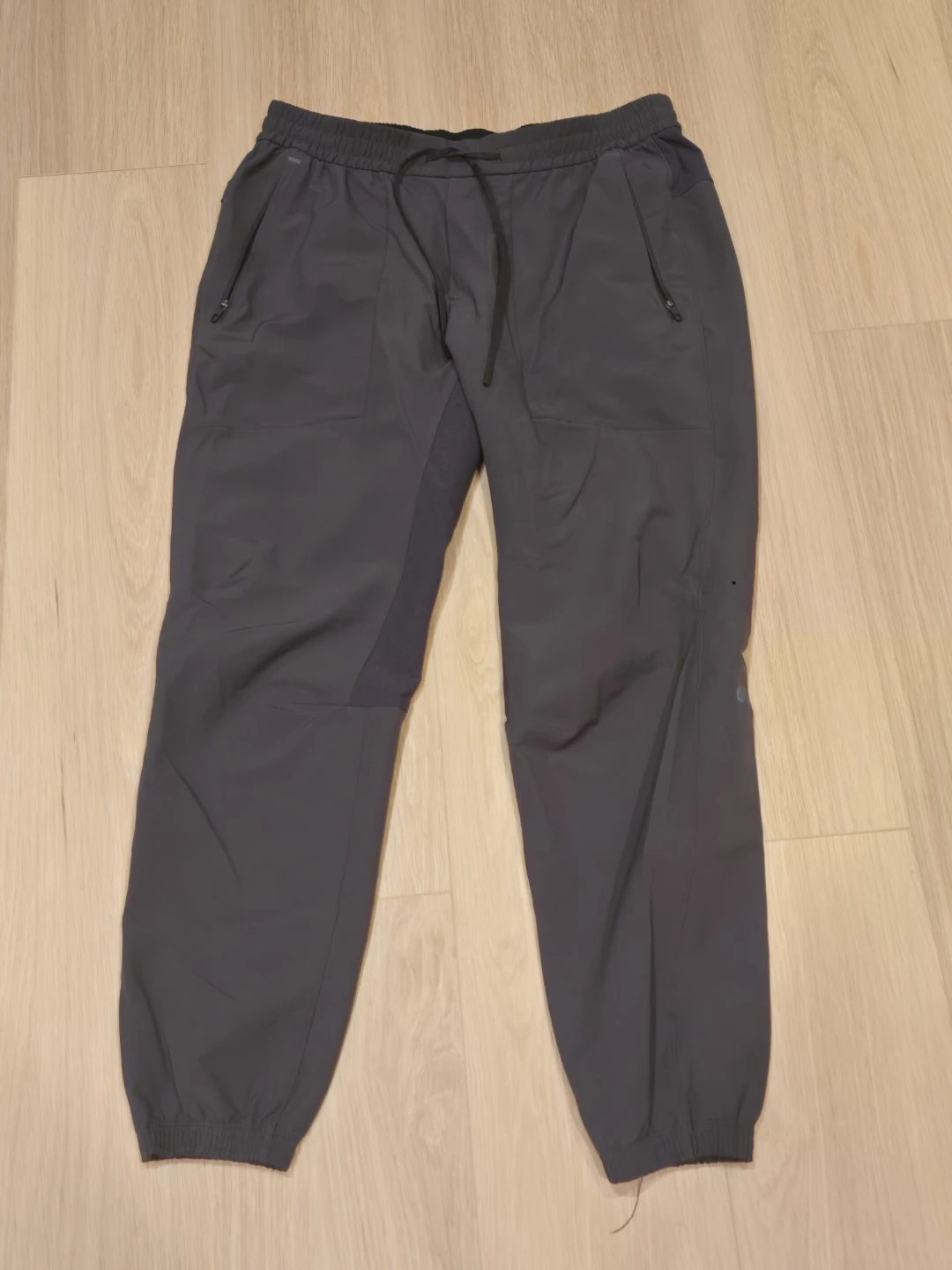 Grey Lululemon Mens Large Joggers
