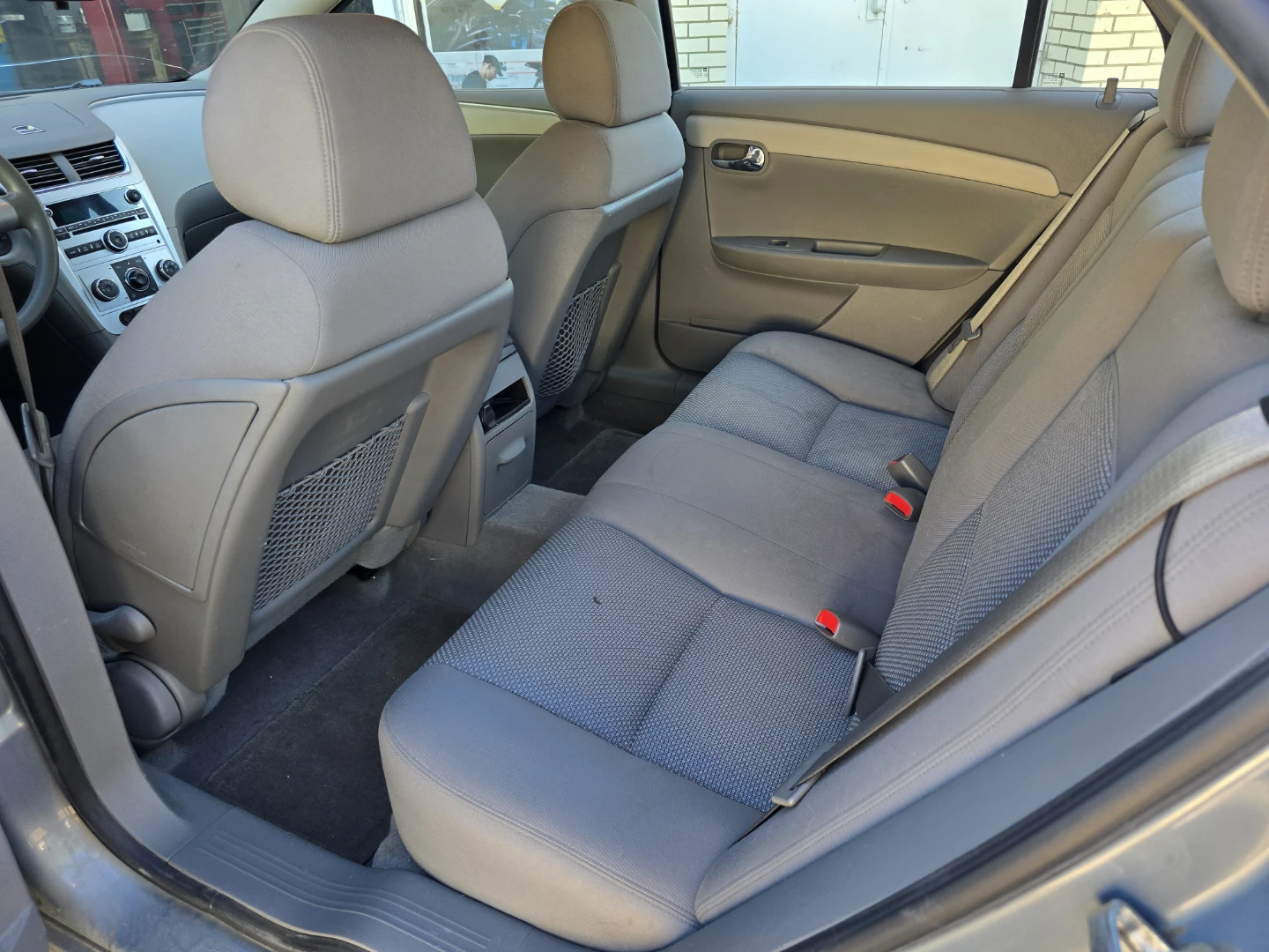 Chevrolet Malibu LS Sedan - photo 4