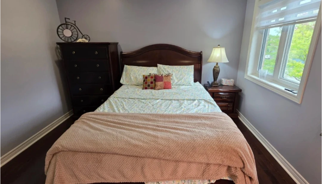Bedroom furniture Queen