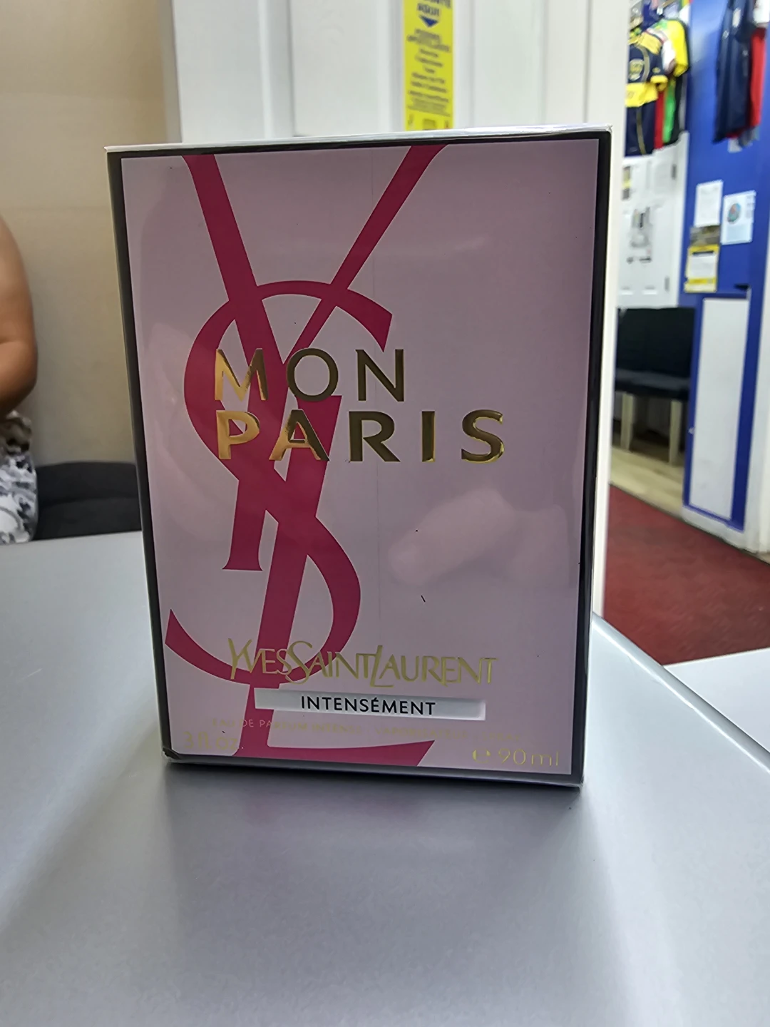 Yves Saint Laurent Mon Paris Intensément Perfume