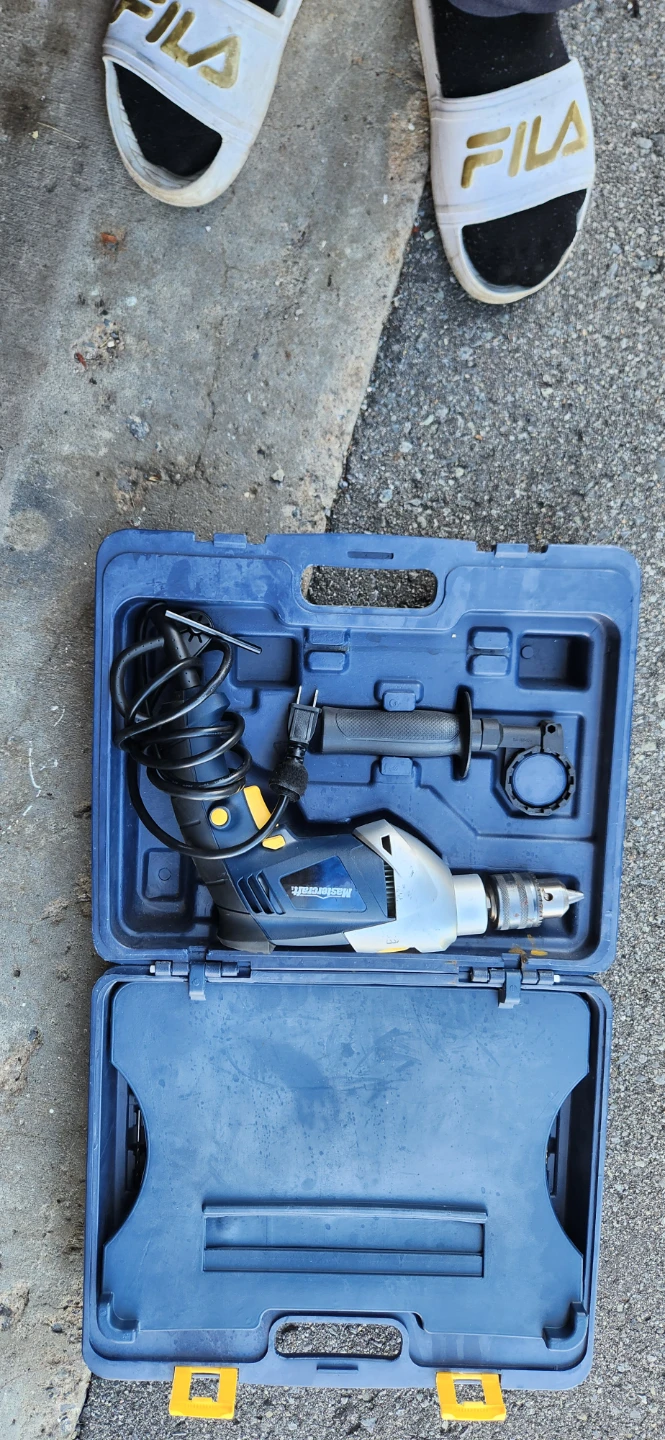 Mastercraft Drill and Bit Set - photo 3