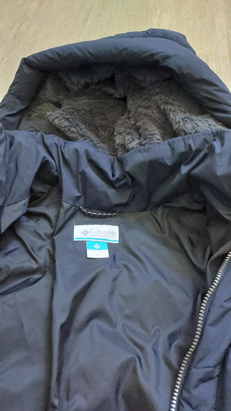 Columbia Women's Black Puffer Jacket Size M - photo 4