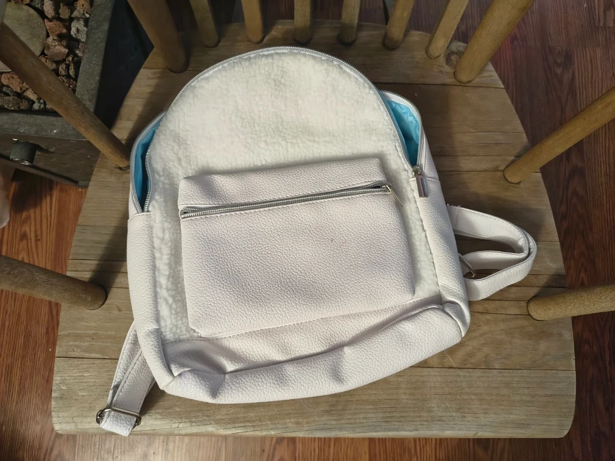 Ariana Grande Plush Backpack for Woman/Girls - photo 2
