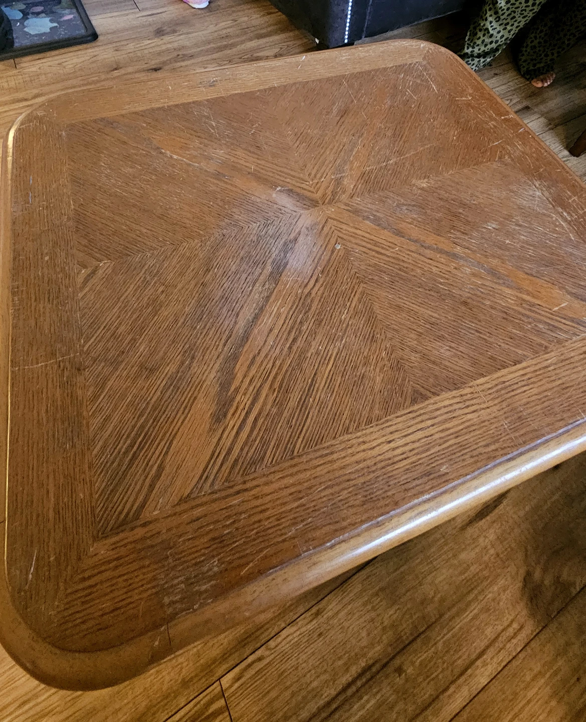 Oak Finish Side Table - photo 3