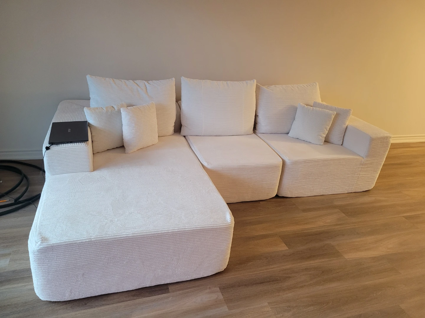 White Corduroy Sectional Sofa - photo 3