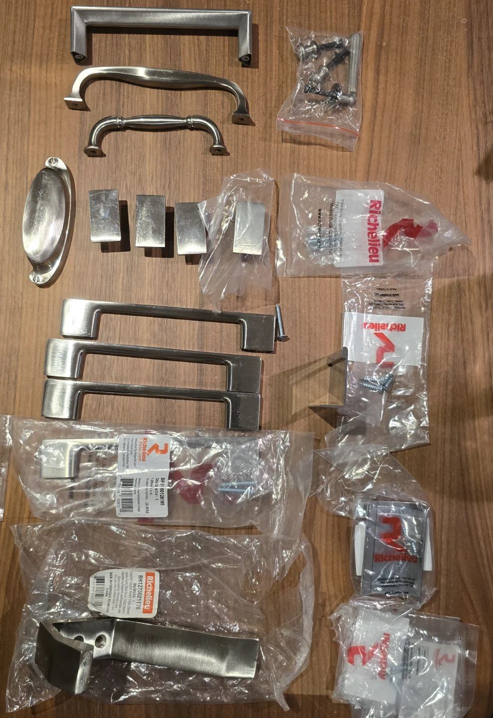 Richelieu Assorted Cabinet Hardware and Hook