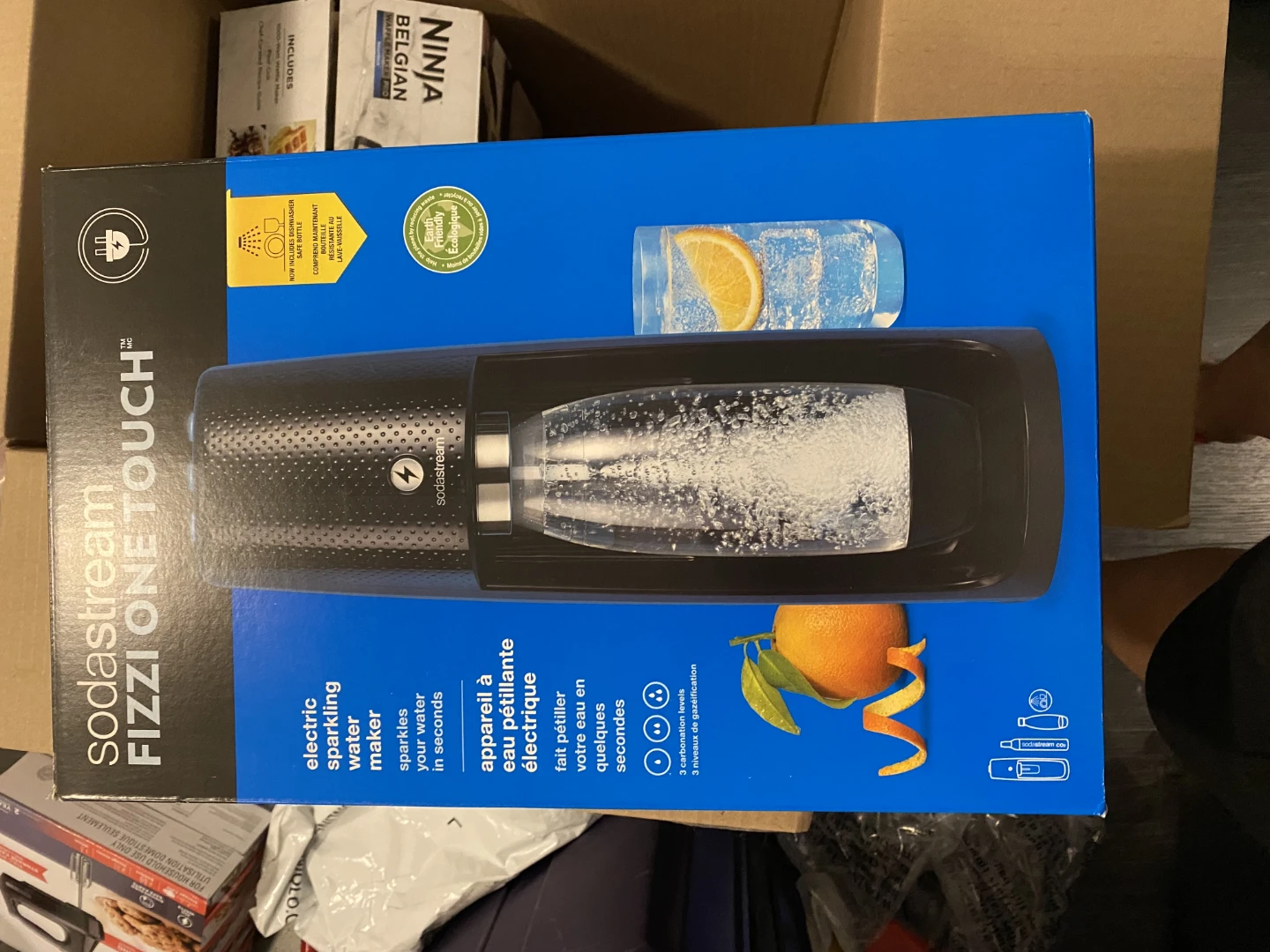 Moving out - SodaStream Fizzi One Touch Sparkling Water Maker