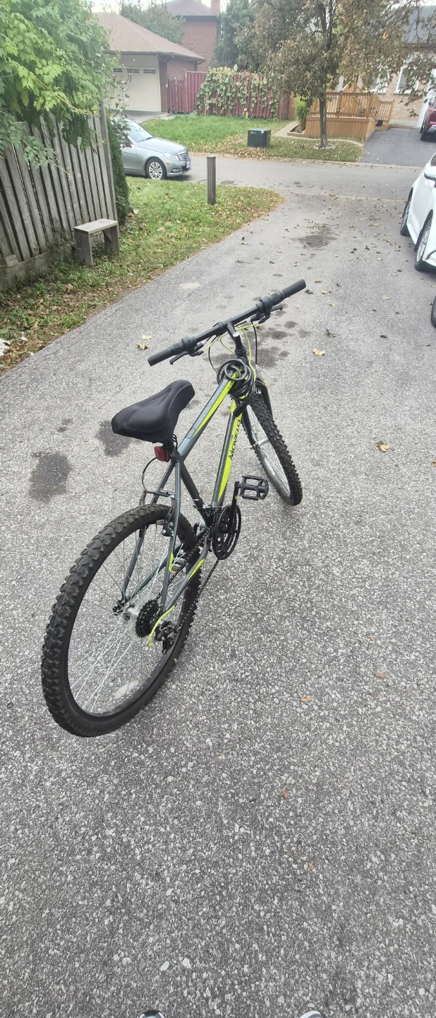 Movelo Mountain Bike