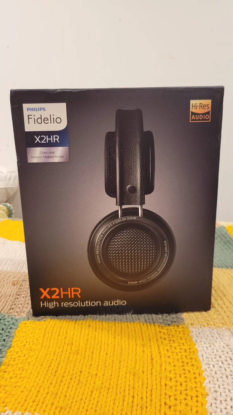 Philips Fidelio X2HR (over-ear headphones) (BRAND NEW)