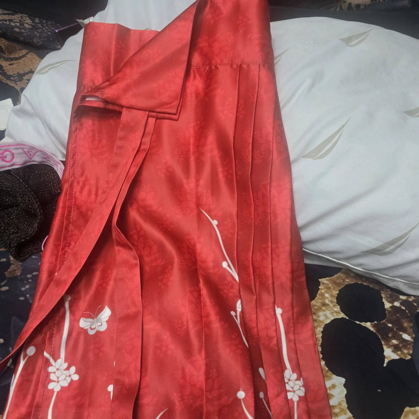 Red oriental design long wrap skirt - photo 2