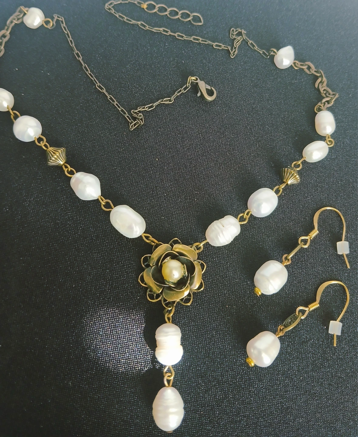 Freshwater Pearl Necklace and Earring Set
