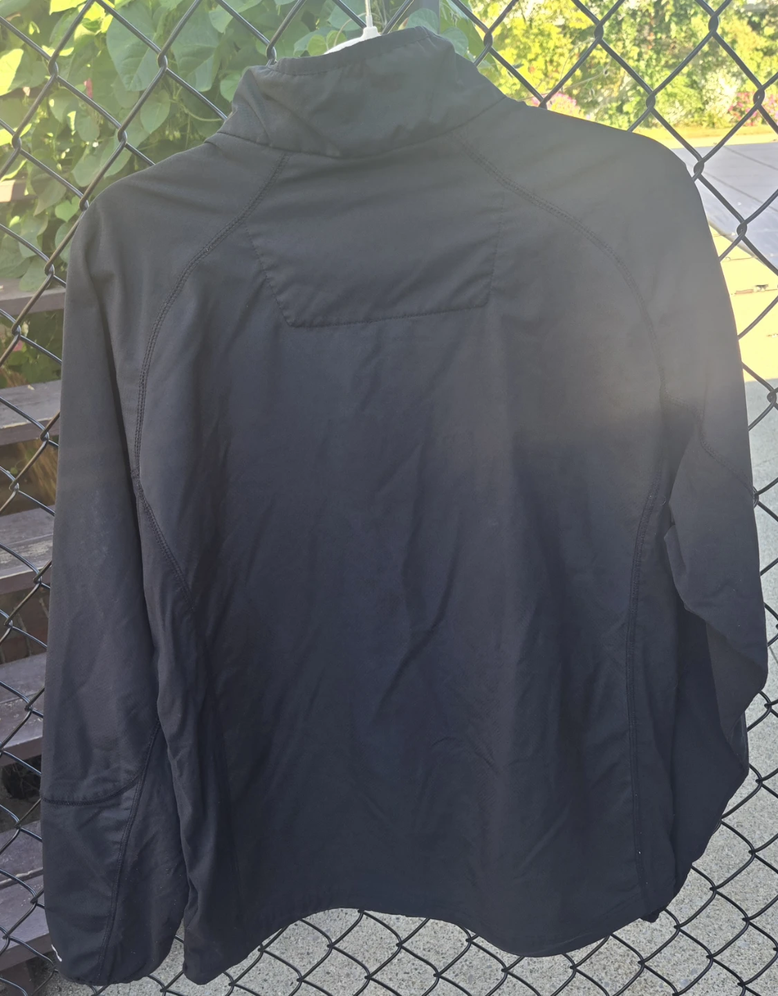Men's Columbia Jacket.  LARGE black Omni-Shield Softshell. EUC - photo 2
