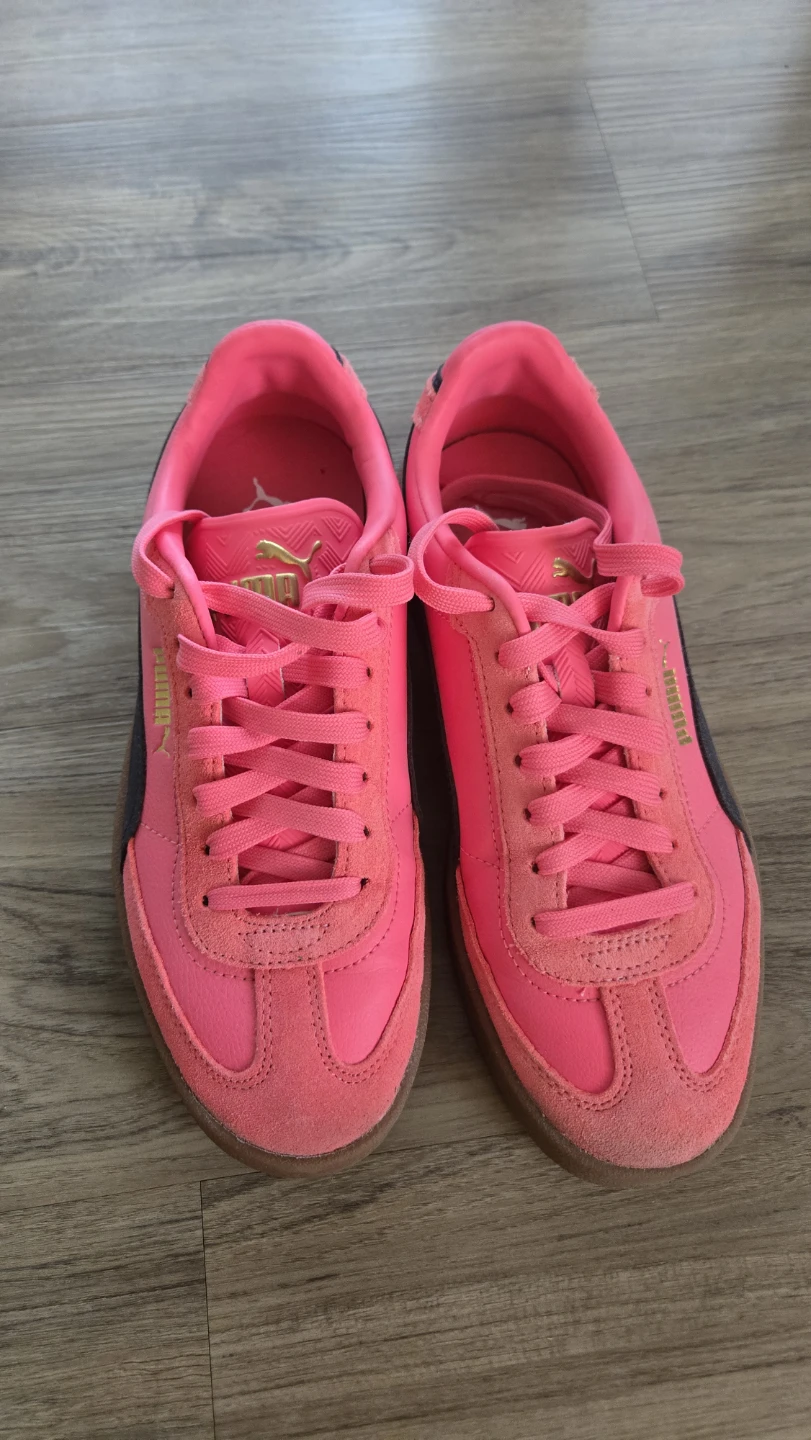 Puma sneakers