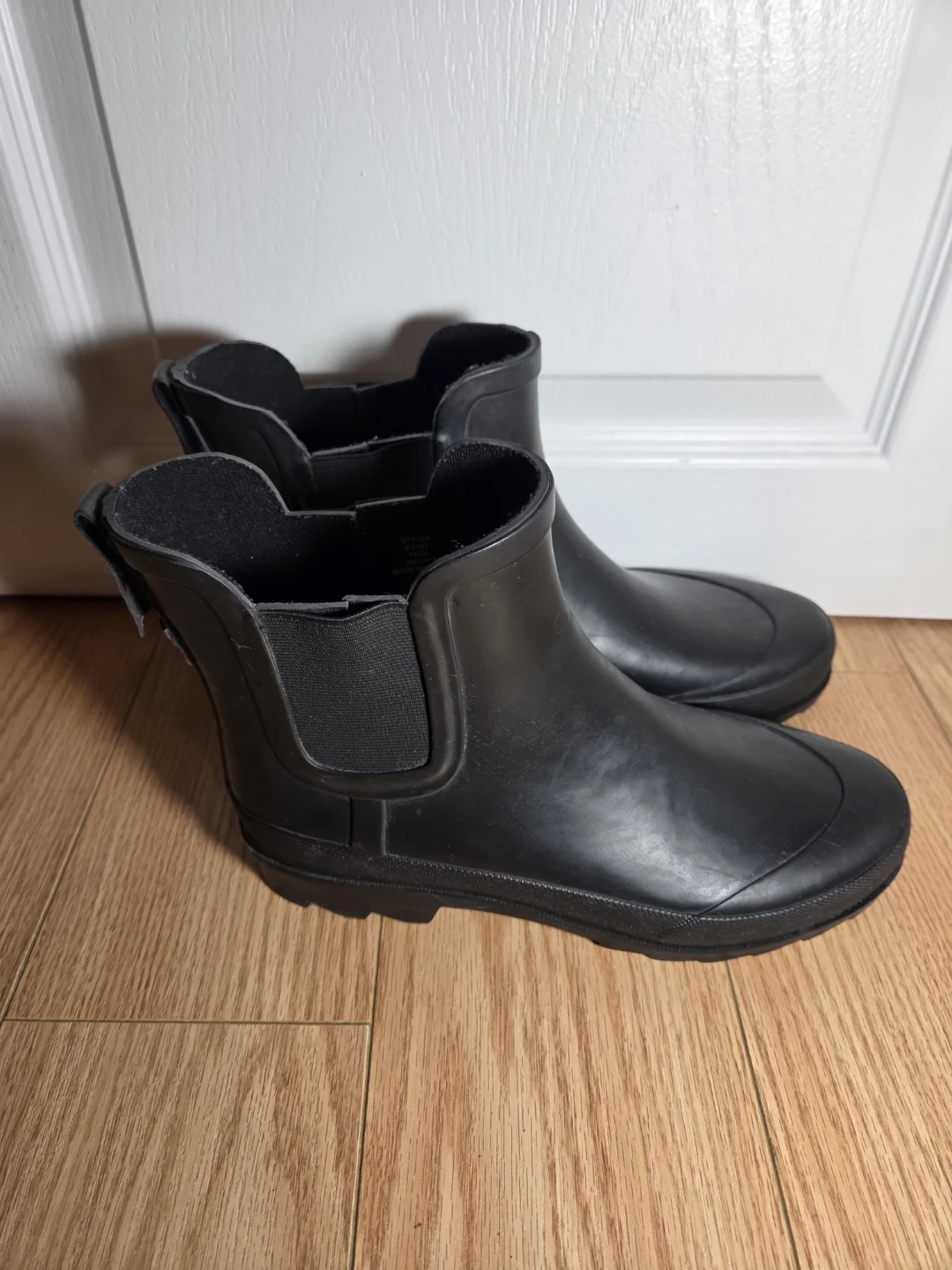 J.Crew Rain Boots / Winter Boots - Size 8 (Like New) - photo 4