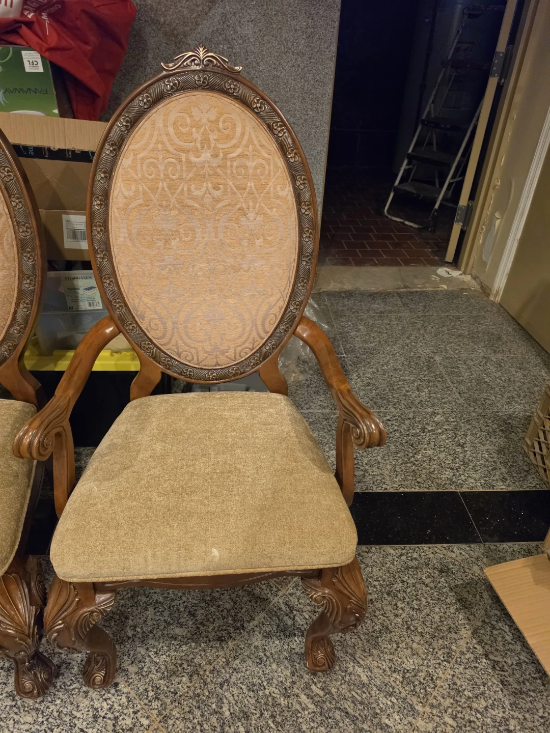 Set of 8 Traditional Dining Chairs - photo 2