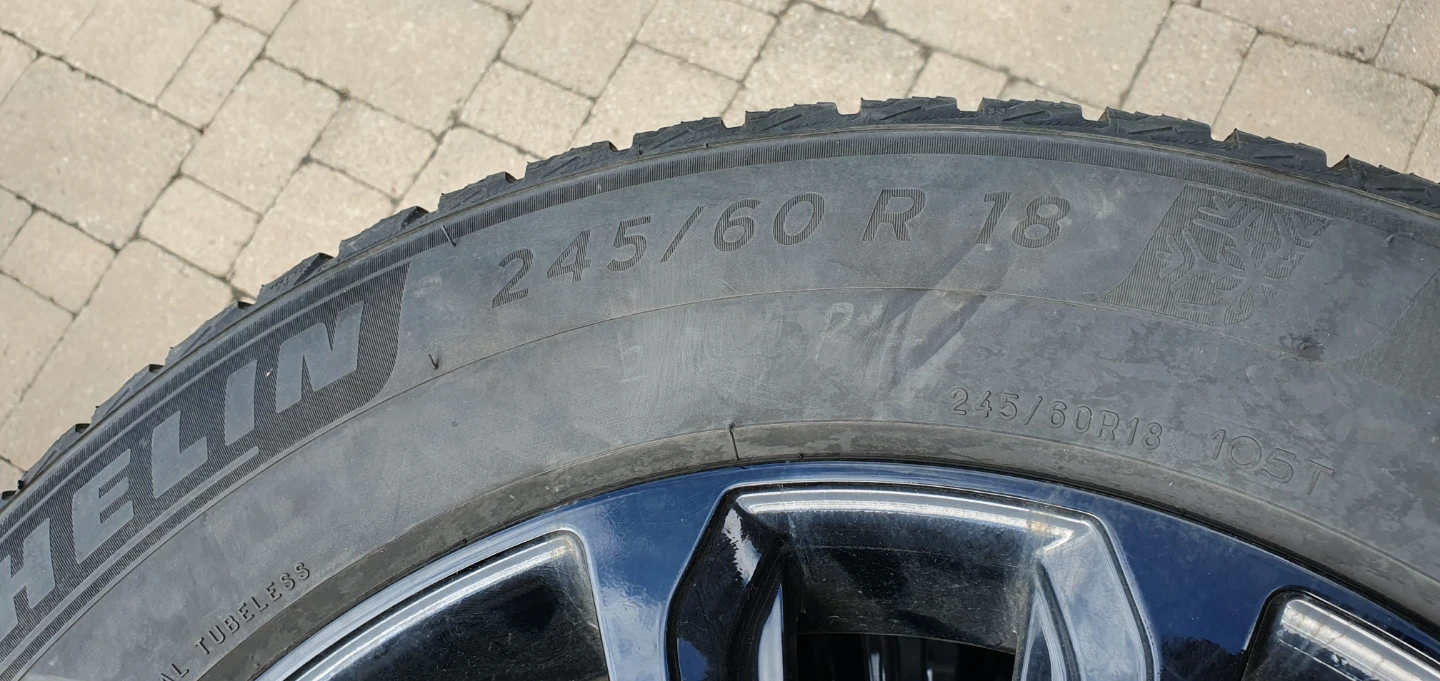 Michelin X-Ice Snow Winter Tires & Black Wheels Set - 245/60R18 - photo 2