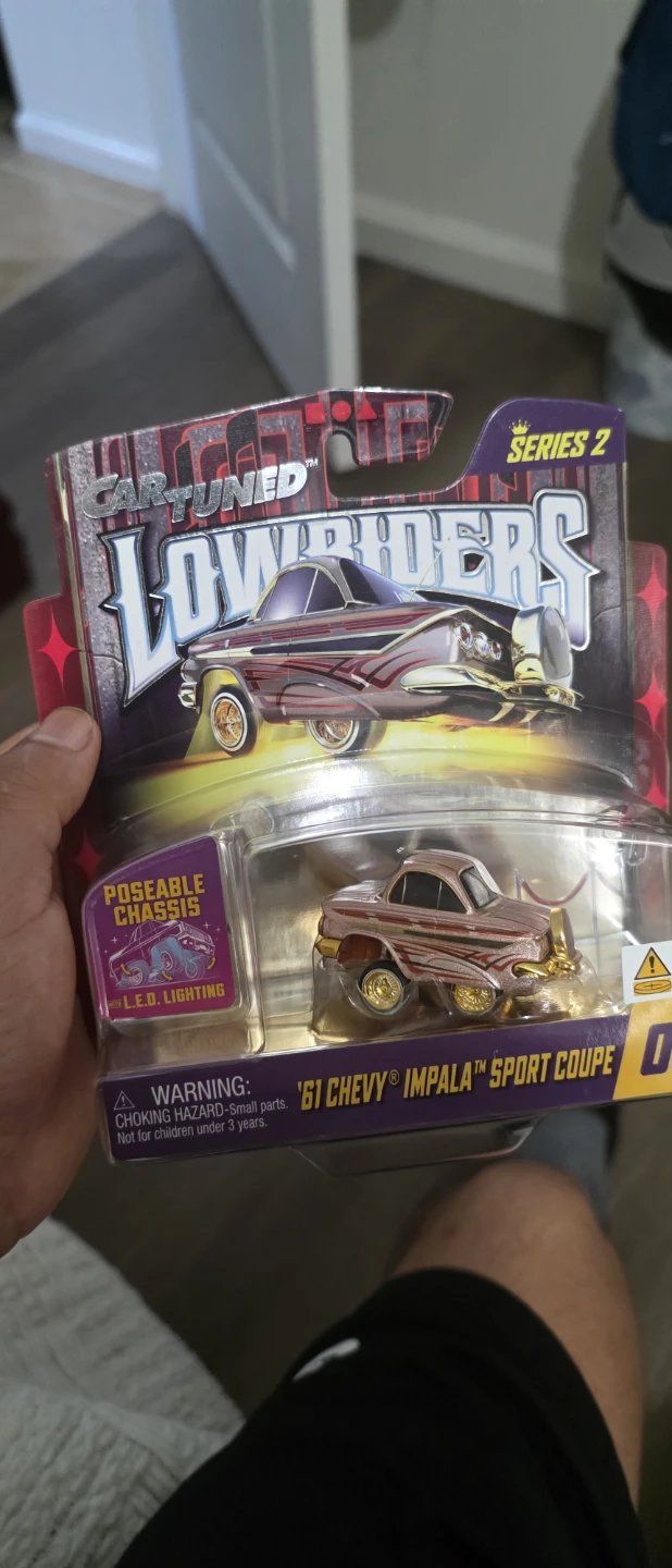 Car Tuned Lowriders 61 Chevy Impala Sport Coupe - photo 2