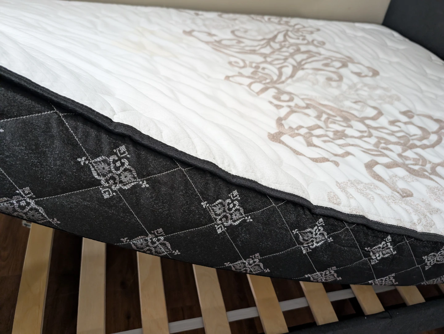 Queen  size mattress with bed frame - photo 3