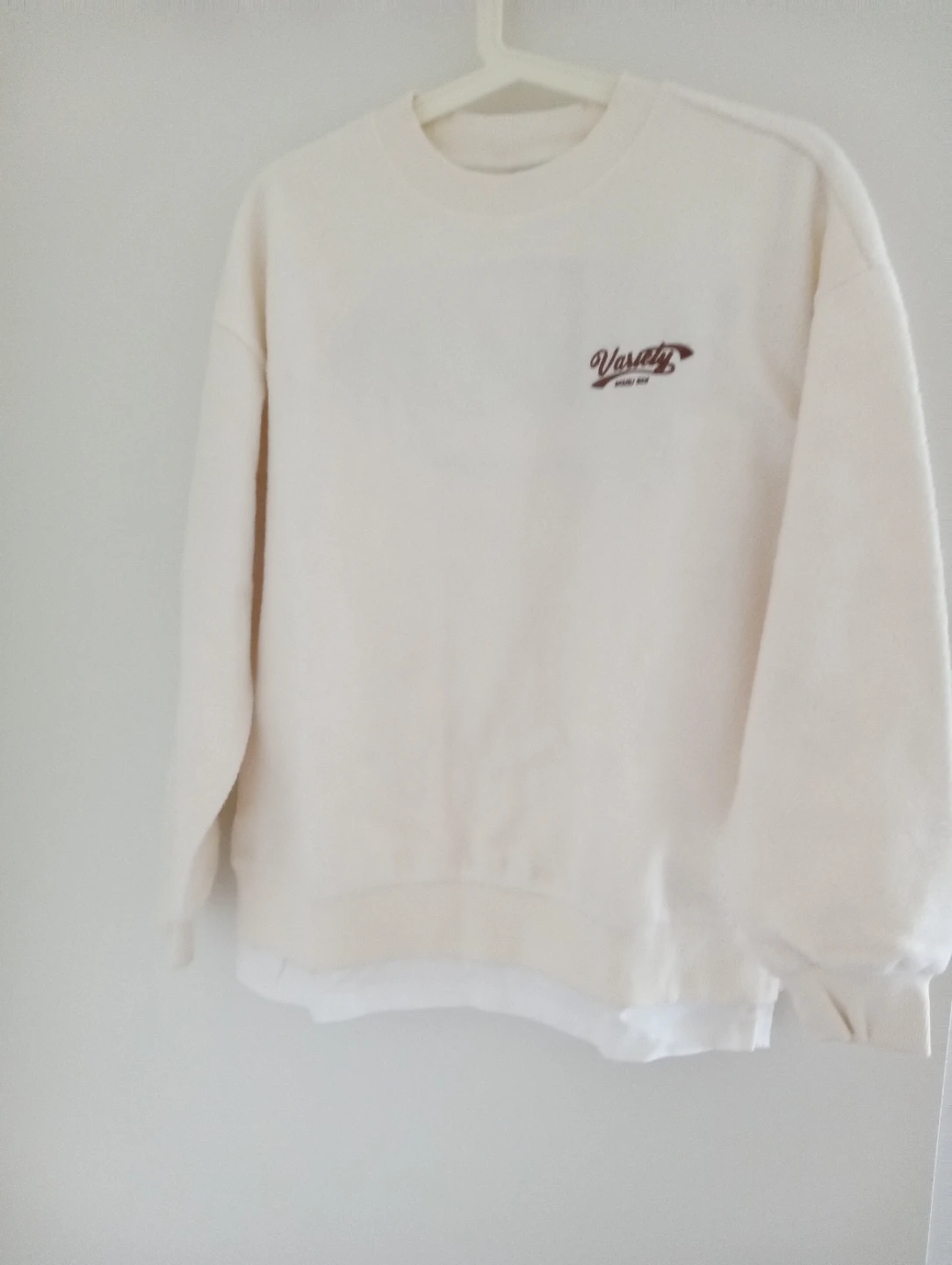 Branch new Variety Cream Sweatshirt $10