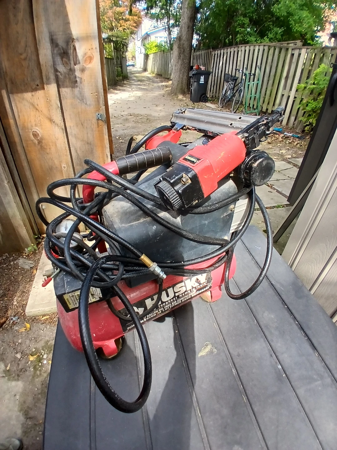 Husky 2 Gallon Oil-Free Air Compressor with Nailer - photo 2