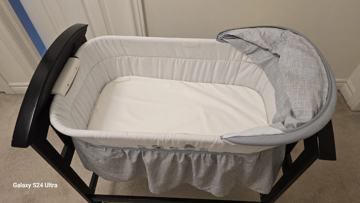 Brand Name Bassinet - photo 3