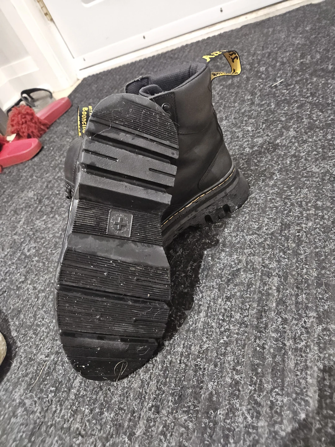 Doc Martens Women's 7 black combat boot - photo 3