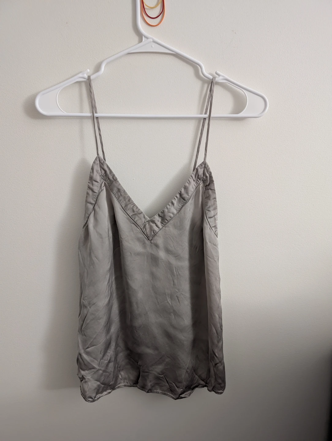 Wilfred by Aritzia Cupro Luxurious V-Neck Camisole Taupe / Grey