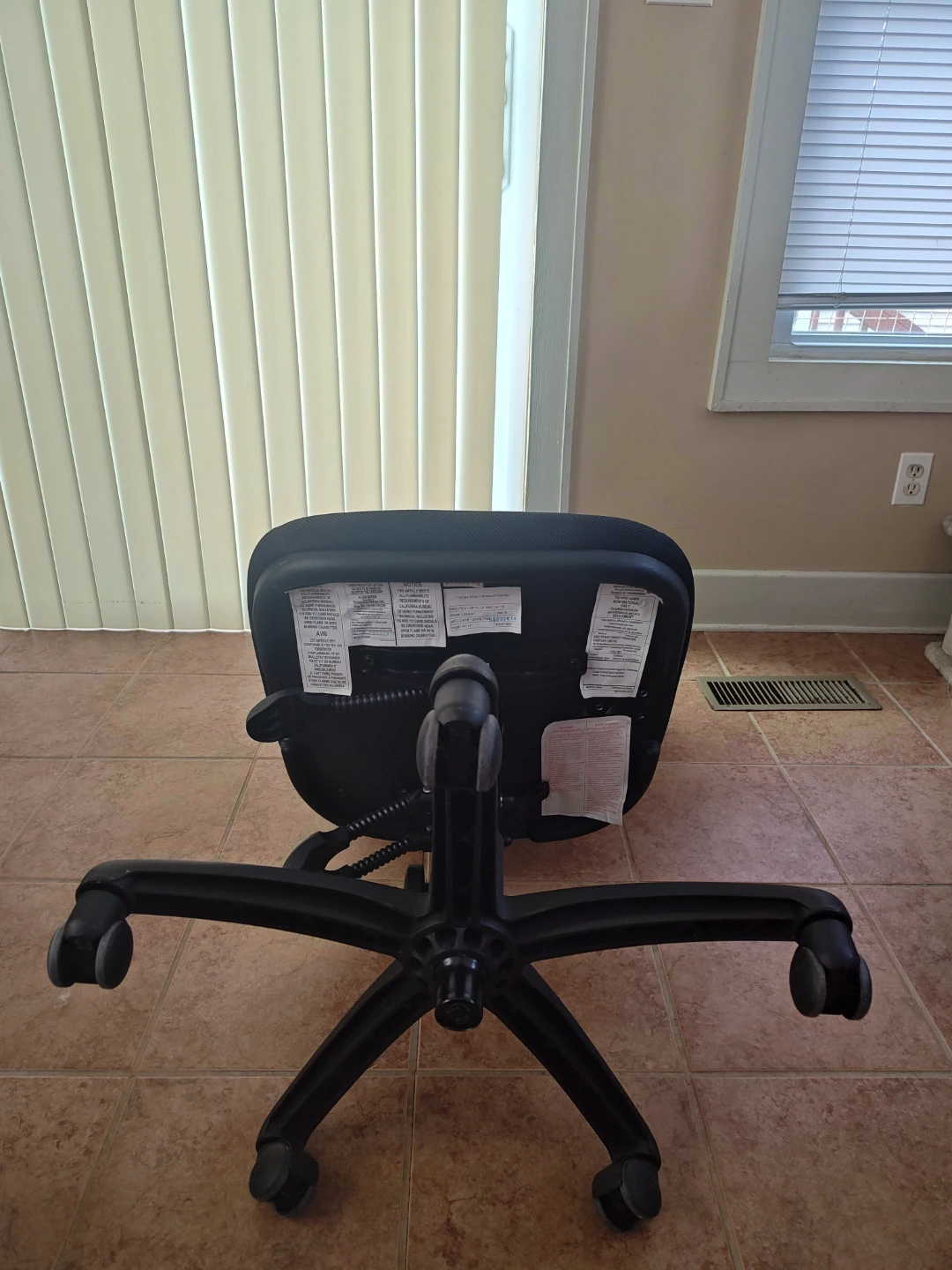 Black Mesh Office Chair - photo 5
