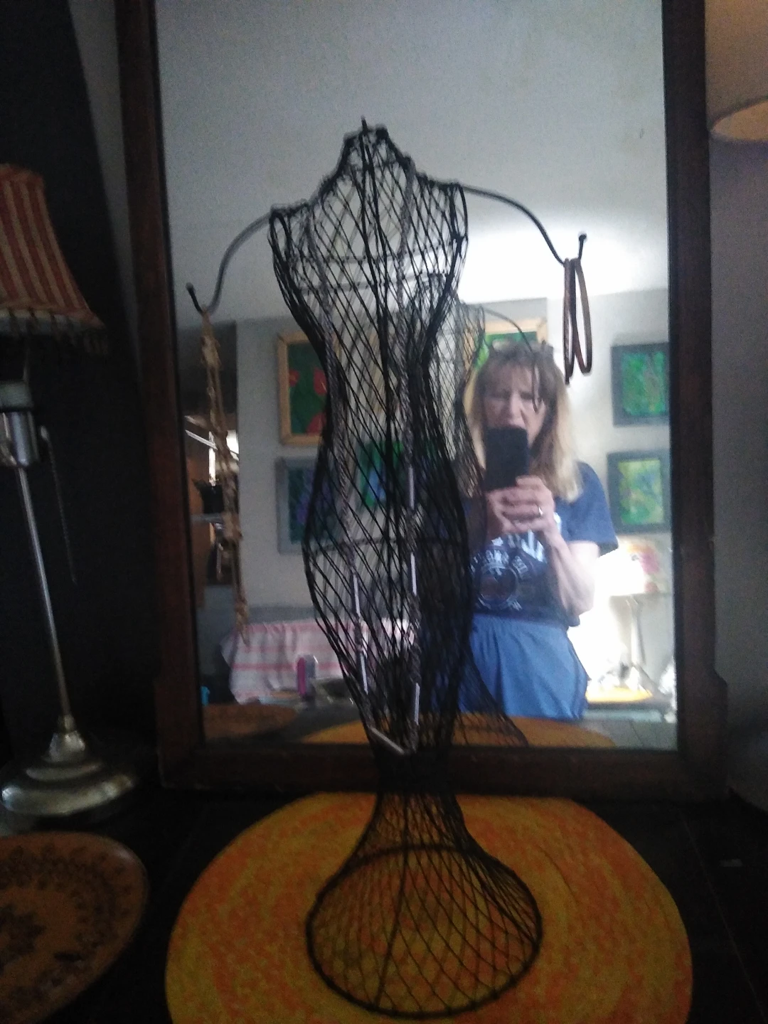 Sculpted wire lady jewelry stand