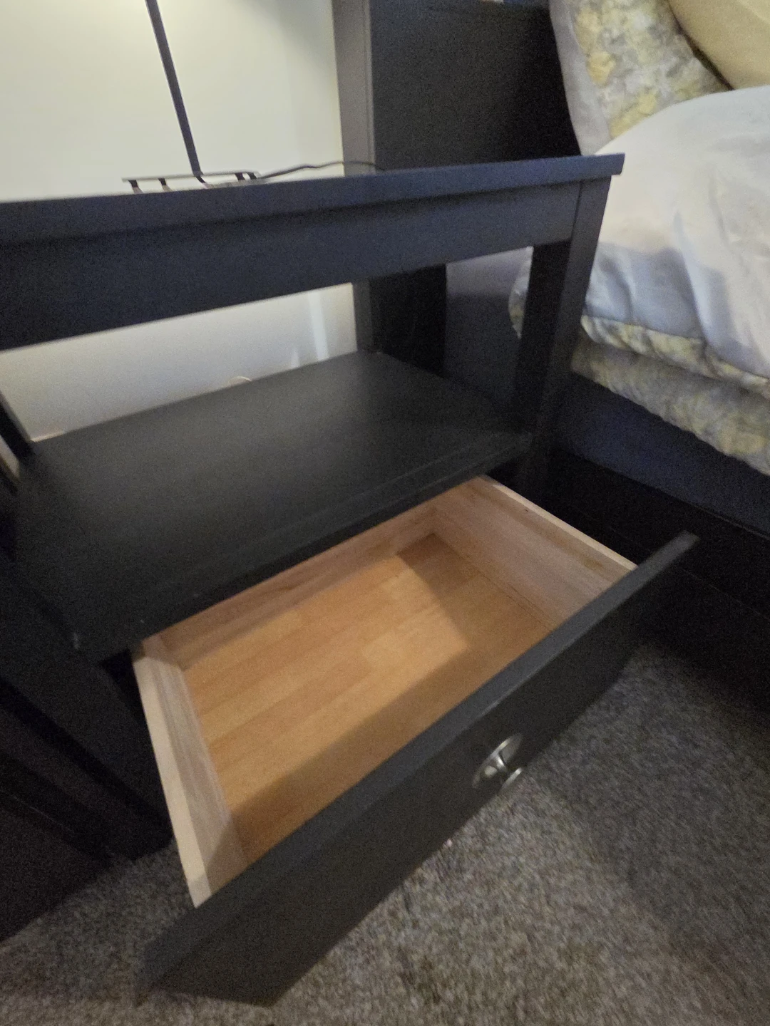 Solid Wood 4-Piece King Bedroom Set - photo 4