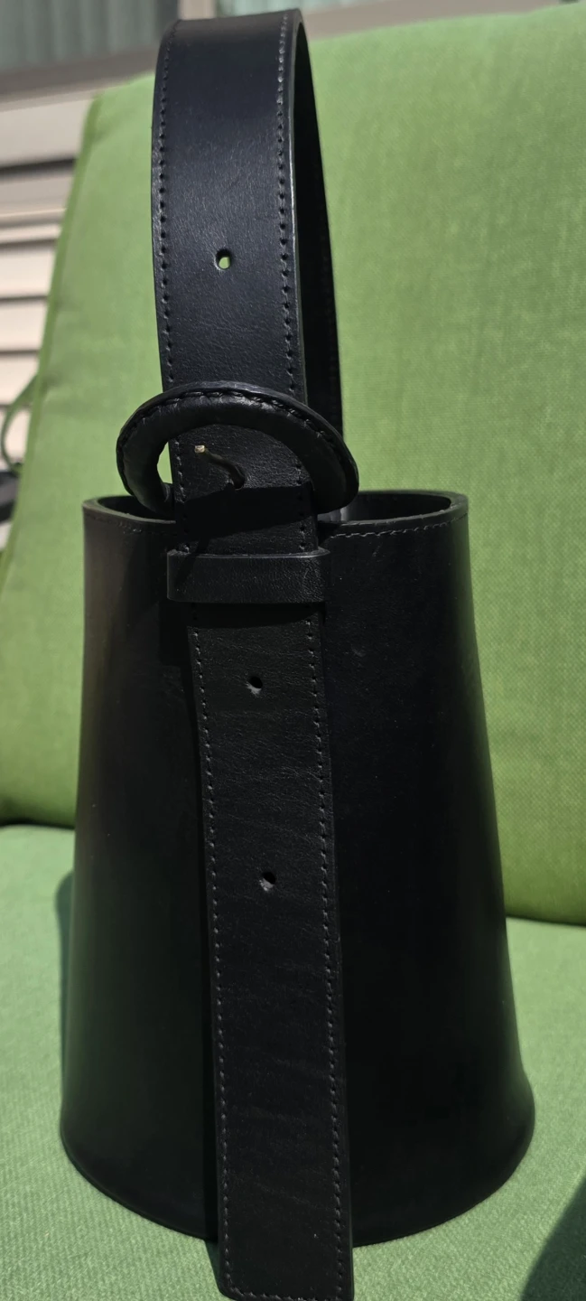Crescioni Black Premium Leather Dune Bucket Bag black