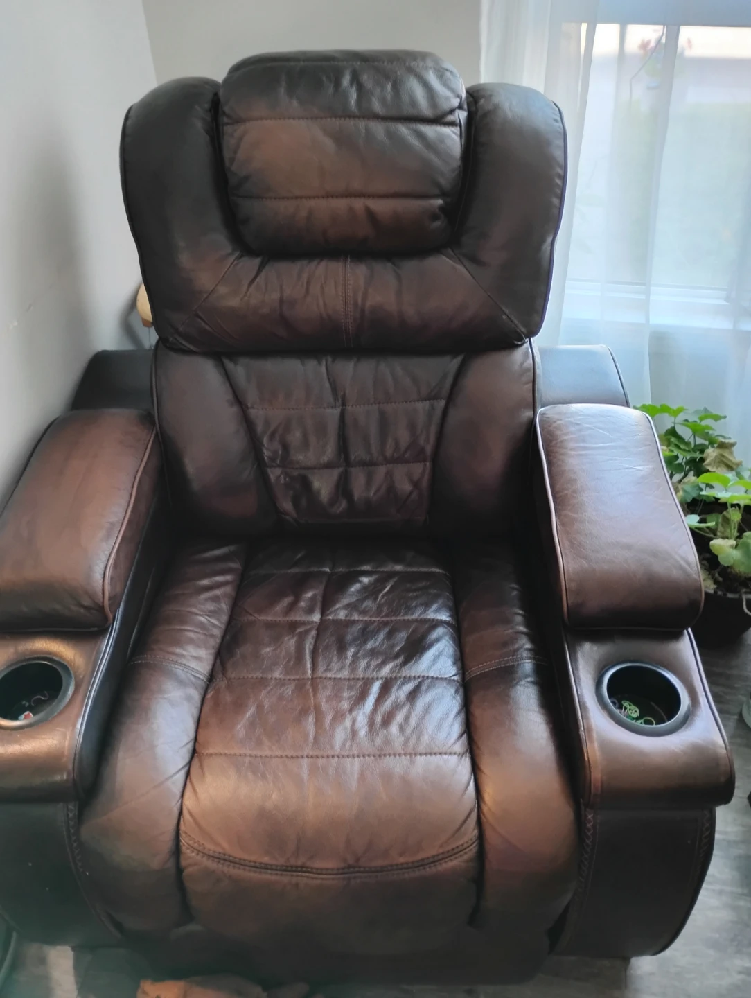 Dark brown leather power recliner - photo 3