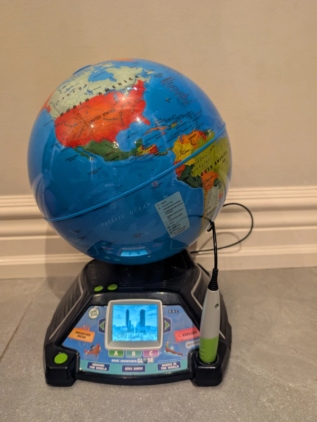 LeapFrog Magic Adventures Globe