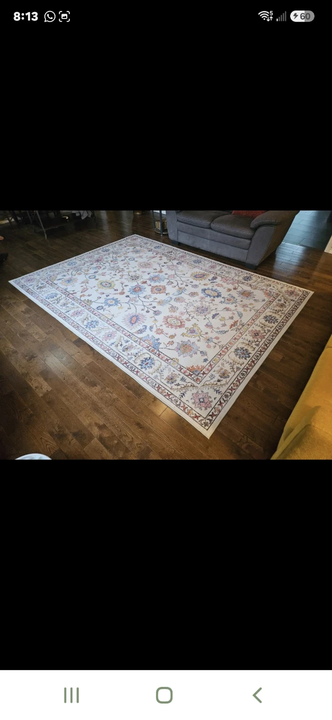 Area Rug with Floral Pattern - photo 2