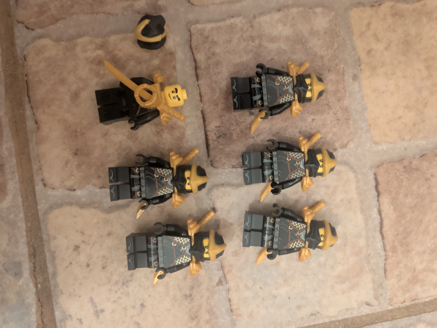6 LEGO Ninjago Minifigures - photo 3