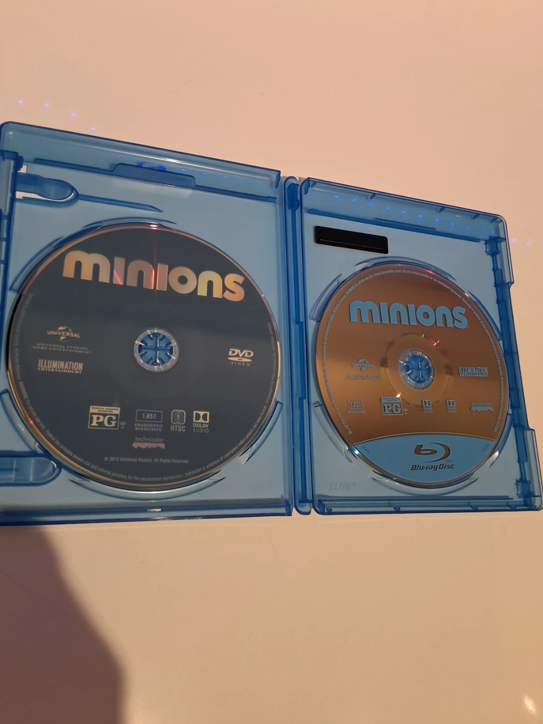 Minions Blu-ray + DVD Combo Pack - photo 3