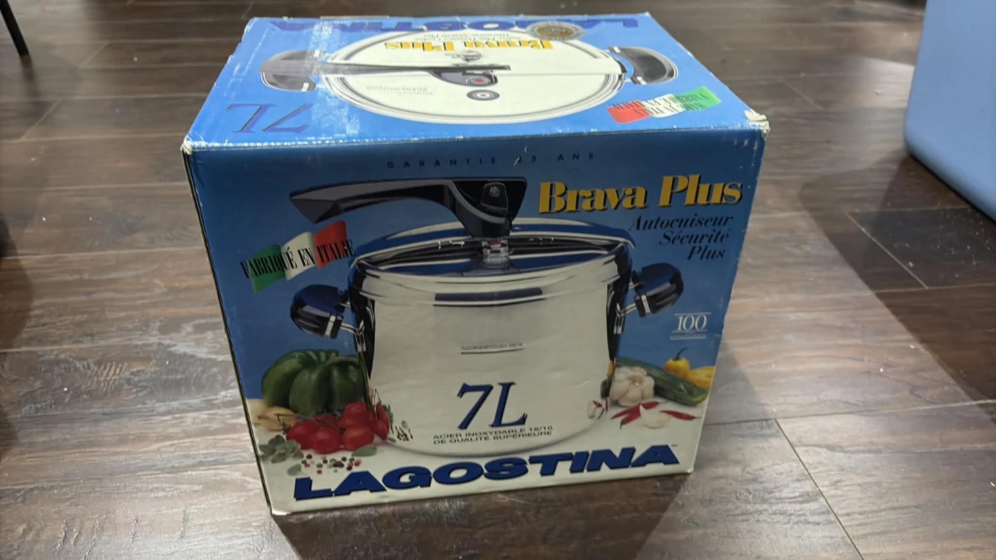 Lagostina Brava Plus 7L Pressure Cooker